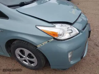 2015 Toyota Prius Four with VIN JTDKN3DU8F1906084, listed as a IAAI auction lot 42027053 with 125,826 mi miles. Bid and sale history available at carsss.com. Image 17.