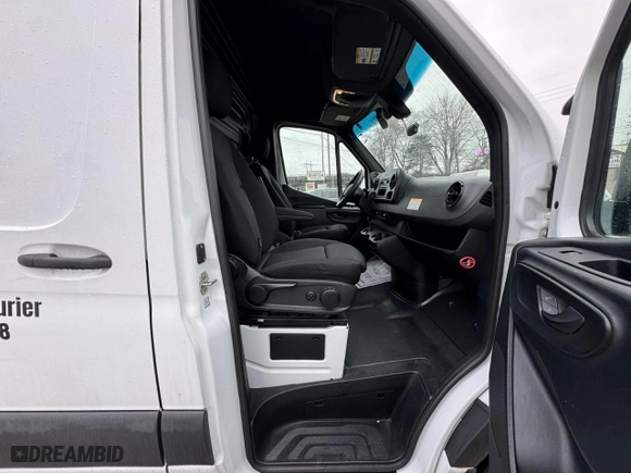 2022 Mercedes-Benz Sprinter Cargo Van with VIN W1Y4ECHY3NT091894, listed as a Copart auction lot 44074725 with 243,669 mi miles and Clean Title. Bid and sale history available at carsss.com. Image 5.
