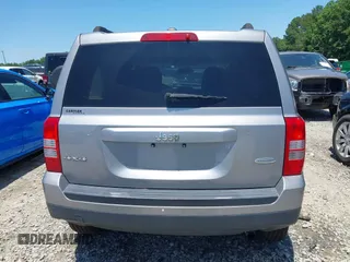2016 Jeep Patriot Latitude with VIN 1C4NJRFB3GD646779, listed as a IAAI auction lot 42541396 with 135,094 mi miles and . Bid and sale history available at DreamBid. Image 16.
