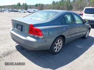 2003 Volvo S60 2.4L with VIN YV1RS61T932261689, listed as a IAAI auction lot 42088432 with 190,980 mi miles. Bid and sale history available at carsss.com. Image 4.