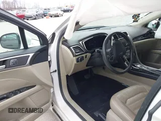 2017 Ford Fusion SE z VIN 3FA6P0HDXHR178108, wystawiony jako IAAI lot #41008773 z przebiegiem 96 598 mil mil oraz . Historia ofert i sprzedaży dostępna na DreamBid. Obrazek 5.