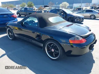 2001 Porsche Boxster with VIN WP0CA29891U621813, listed as a IAAI auction lot 41831917 with 195,179 mi miles. Bid and sale history available at carsss.com. Image 3.