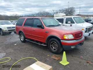 2001 Ford Expedition XLT with VIN 1FMRU15W31LB49514, listed as a IAAI auction lot 41834515 with 247,752 mi miles. Bid and sale history available at carsss.com. Image 1.