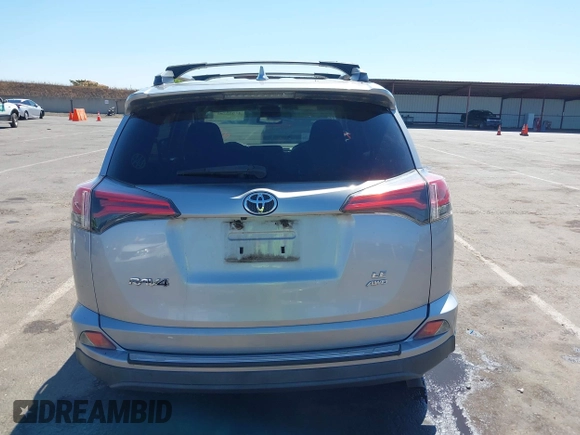 2017 Toyota RAV4 LE с VIN 2T3BFREV2HW551960, выставлен на аукционе IAAI как лот 42675745 с пробегом 75 198 миль миль и . История ставок и продаж доступна на DreamBid. Изображение 16.