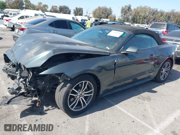 2016 Ford Mustang EcoBoost Premium z VIN 1FATP8UH7G5279277, wystawiony jako IAAI lot #42309882 z przebiegiem 111 519 mil mil oraz . Historia ofert i sprzedaży dostępna na DreamBid. Obrazek 2.