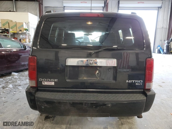 2010 Dodge Nitro SXT with VIN 1D4PU5GK0AW138758, listed as a Copart auction lot 41816495 with 195,477 mi miles and Salvage Title. Bid and sale history available at carsss.com. Image 6.