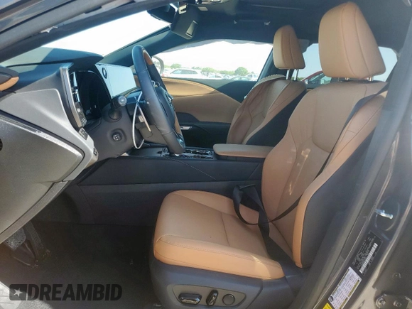 2024 Lexus RX 350 with VIN 2T2BAMBA9RC045973, listed as a Copart auction lot 59936185 with 9,352 mi miles and Salvage title. Bid and sale history available at DreamBid. Image 7.