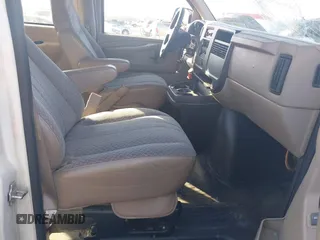 2005 GMC Savana z VIN 1GJHG39U351150281, wystawiony jako IAAI lot #41489566 z przebiegiem 141 099 mil mil oraz . Historia ofert i sprzedaży dostępna na DreamBid. Obrazek 5.