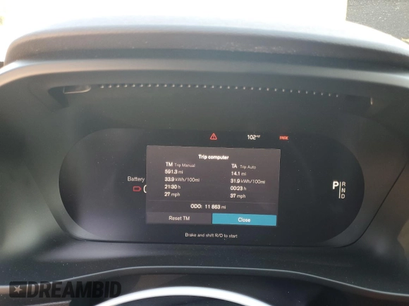 2022 Volvo XC40 Twin Plus z VIN YV4ED3UR3N2640345, wystawiony jako Copart lot #74648914 z przebiegiem 11 863 mil mil oraz Szkoda całkowita • Salvage title. Historia ofert i sprzedaży dostępna na DreamBid. Obrazek 9.