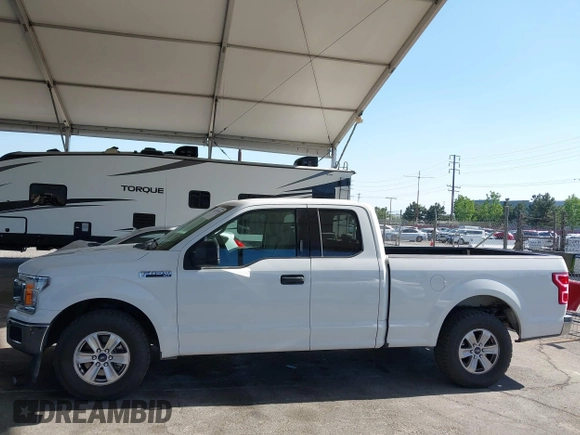 2018 Ford F-150 XL z VIN 1FTEX1CP3JFB32667, wystawiony jako IAAI lot #42242939 z przebiegiem 149 549 mil mil oraz . Historia ofert i sprzedaży dostępna na DreamBid. Obrazek 14.