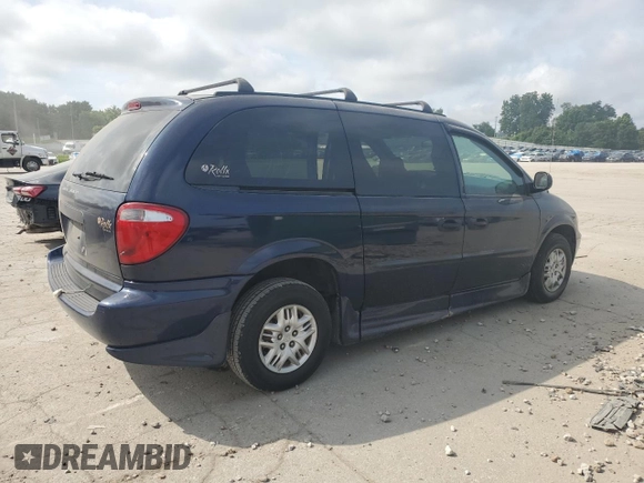 2004 Dodge Caravan SE with VIN 1D4GP24R94B596320, listed as a Copart auction lot 61077445 with 86,642 mi miles and Salvage title. Bid and sale history available at DreamBid. Image 3.
