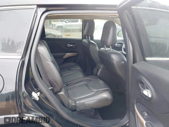 2017 Jeep Cherokee High Altitude with VIN 1C4PJMDS9HW609773, listed as a IAAI auction lot 42282744 with 120,601 mi miles and . Bid and sale history available at DreamBid. Image 8.
