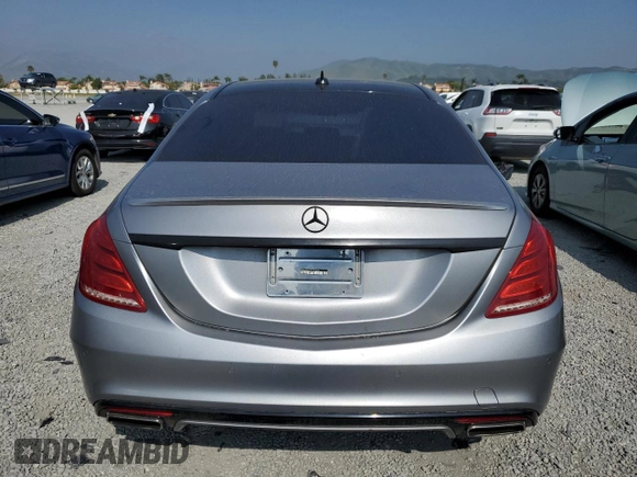 2015 Mercedes-Benz S 550 z VIN WDDUG8CB1FA083469, wystawiony jako Copart lot #54356545 z przebiegiem 100 849 mil mil oraz Szkoda całkowita • Salvage title. Historia ofert i sprzedaży dostępna na DreamBid. Obrazek 6.
