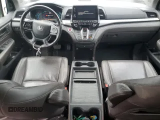 2018 Honda Odyssey EX-L z VIN 5FNRL6H73JB095501, wystawiony jako Copart lot #71940884 z przebiegiem 81 319 mil mil oraz Szkoda całkowita • Salvage title. Historia ofert i sprzedaży dostępna na DreamBid. Obrazek 8.