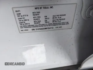 2021 Tesla Model Y Long Range with VIN 5YJYGAEE9MF254113, listed as a IAAI auction lot 42045256 with Not Provided miles. Bid and sale history available at carsss.com. Image 9.