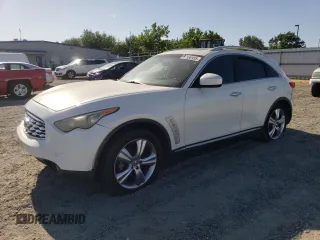 2009 Infiniti FX z VIN JNRAS18U79M101439, wystawiony jako Copart lot #57580955 z przebiegiem Nie podano mil oraz Szkoda całkowita • Salvage title. Historia ofert i sprzedaży dostępna na DreamBid. Obrazek 1.