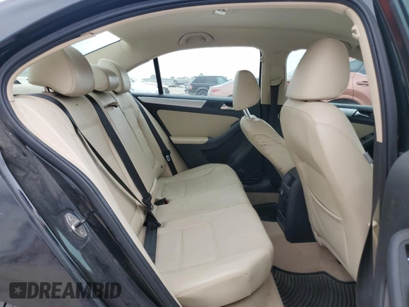 2013 Volkswagen Jetta SE with VIN 3VWDX7AJXDM400161, listed as a Copart auction lot 53249335 with 104,882 mi miles and Salvage title. Bid and sale history available at DreamBid. Image 10.