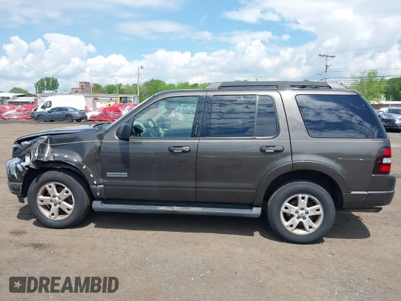 2007 Ford Explorer XLT с VIN 1FMEU73EX7UB12894, выставлен на аукционе IAAI как лот 42219867 с пробегом 99 502 миль миль и . История ставок и продаж доступна на DreamBid. Изображение 17.