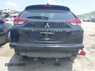 2024 Mitsubishi Eclipse Cross ES с VIN JA4ATUAA6RZ060247, выставлен на аукционе IAAI как лот 42427671 с пробегом 11 954 миль миль и . История ставок и продаж доступна на DreamBid. Изображение 18.