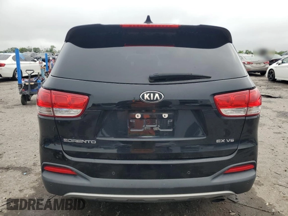 2017 Kia Sorento EX z VIN 5XYPHDA59HG246351, wystawiony jako Copart lot #58919185 z przebiegiem 119 615 mil mil oraz Czysty tytuł • Clean title. Historia ofert i sprzedaży dostępna na DreamBid. Obrazek 6.