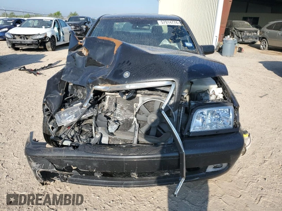 1999 Mercedes-Benz C z VIN WDBHA33E5XF777031, wystawiony jako Copart lot #57914774 z przebiegiem Nie podano mil oraz Szkoda całkowita • Salvage title. Historia ofert i sprzedaży dostępna na DreamBid. Obrazek 5.
