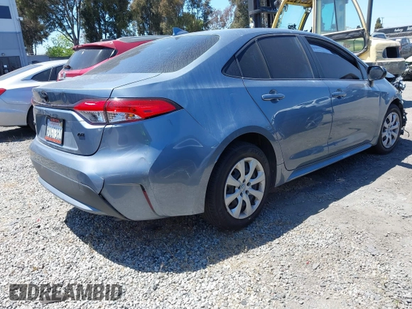 2022 Toyota Corolla LE with VIN JTDEPMAEXN3031636, listed as a IAAI auction lot 42002029 with 38,708 mi miles and . Bid and sale history available at DreamBid. Image 4.