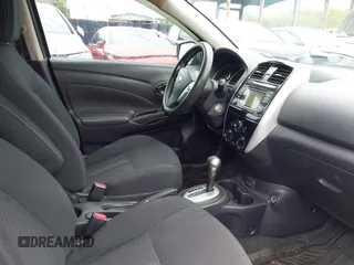 2017 Nissan Versa SV z VIN 3N1CN7AP3HL849494, wystawiony jako IAAI lot #42099068 z przebiegiem 110 174 mil mil oraz . Historia ofert i sprzedaży dostępna na DreamBid. Obrazek 5.