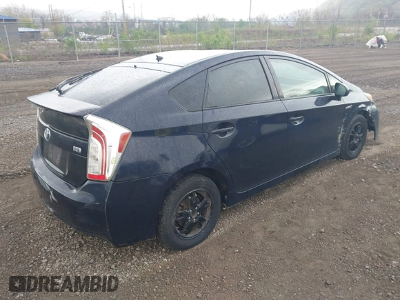 2013 Toyota Prius One with VIN JTDKN3DU5D1633618, listed as a IAAI auction lot 42125827 with 300,000 mi miles. Bid and sale history available at carsss.com. Image 4.