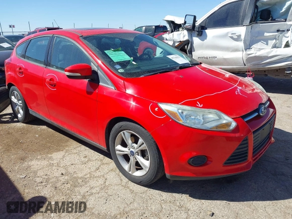 2014 Ford Focus SE with VIN 1FADP3K28EL265726, listed as a IAAI auction lot 41761931 with 86,740 mi miles. Bid and sale history available at carsss.com. Image 1.