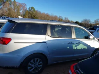 2021 Kia Sedona EX with VIN KNDMB5C19M6671635, listed as a IAAI auction lot 41146597 with 43,070 mi miles. Bid and sale history available at carsss.com. Image 13.