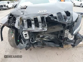 2016 Jeep Cherokee Altitude z VIN 1C4PJMCB6GW367931, wystawiony jako IAAI lot #42482796 z przebiegiem 87 178 mil mil oraz . Historia ofert i sprzedaży dostępna na DreamBid. Obrazek 6.