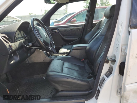 1999 Mercedes-Benz C 230/260/280/320 с VIN WDBHA24G3XA757741, выставлен на аукционе Copart как лот 62602045 с пробегом 85 928 миль миль и Чистый • Clean title. История ставок и продаж доступна на DreamBid. Изображение 7.