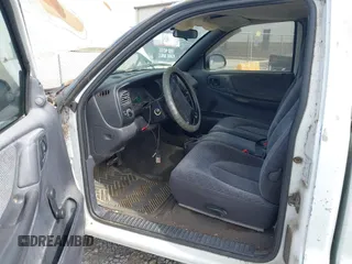 1997 Dodge Dakota with VIN 1B7FL26X5VS182193, listed as a IAAI auction lot 41666506 with 115,483 mi miles and . Bid and sale history available at carsss.com. Image 5.