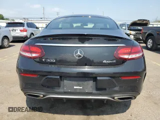 2019 Mercedes-Benz C 300 z VIN WDDWJ8EBXKF776237, wystawiony jako Copart lot #62342065 z przebiegiem 55 031 mil mil oraz Szkoda całkowita • Salvage title. Historia ofert i sprzedaży dostępna na DreamBid. Obrazek 6.