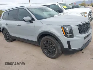 2022 Kia Telluride SX with VIN 5XYP5DHC5NG228051, listed as a IAAI auction lot 41964779 with 48,340 mi miles and . Bid and sale history available at carsss.com. Image 1.