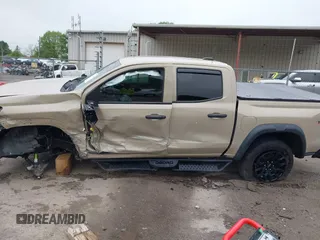2024 Chevrolet Colorado 4WD Trail Boss with VIN 1GCPTEEK2R1155752, listed as a IAAI auction lot 42211659 with 28,428 mi miles and . Bid and sale history available at DreamBid. Image 15.