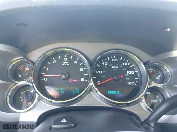 2011 Chevrolet Silverado 1500 LT with VIN 1GCRCSE03BZ335576, listed as a IAAI auction lot 41763158 with 35,574 mi miles. Bid and sale history available at carsss.com. Image 7.