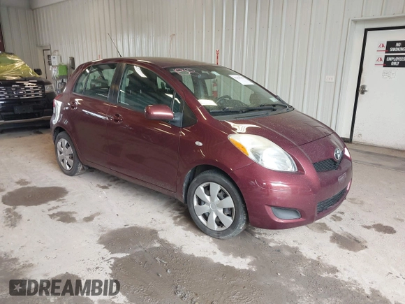 2010 Toyota Yaris z VIN JTDKT4K37A5289171, wystawiony jako IAAI lot #42436707 z przebiegiem 118 810 mil mil oraz . Historia ofert i sprzedaży dostępna na DreamBid. Obrazek 1.