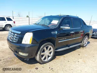 2007 Cadillac Escalade EXT with VIN 3GYFK62867G185746, listed as a IAAI auction lot 41855526 with 320,458 mi miles. Bid and sale history available at carsss.com. Image 17.