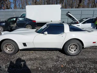 1981 Chevrolet Corvette with VIN 1G1AY8768BS418361, listed as a IAAI auction lot 41851046 with 72,559 mi miles. Bid and sale history available at carsss.com. Image 15.
