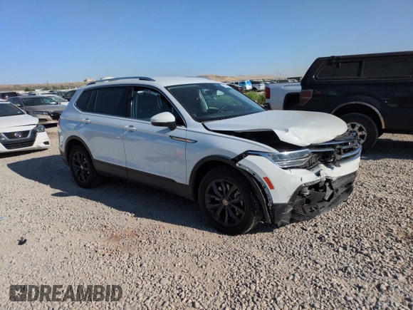 2022 Volkswagen Tiguan SE with VIN 3VV2B7AX4NM049103, listed as a Copart auction lot 61491515 with 39,658 mi miles and Salvage title. Bid and sale history available at DreamBid. Image 4.