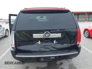 2007 Cadillac Escalade z VIN 1GYFK63837R424460, wystawiony jako IAAI lot #41859862 z przebiegiem 138 690 mil mil oraz . Historia ofert i sprzedaży dostępna na DreamBid. Obrazek 6.
