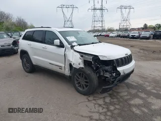 2016 Jeep Grand Cherokee Laredo z VIN 1C4RJFAG5GC498353, wystawiony jako IAAI lot #42026644 z przebiegiem 142 253 mil mil oraz . Historia ofert i sprzedaży dostępna na DreamBid. Obrazek 1.