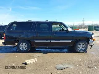 2002 Chevrolet Suburban Z71 with VIN 3GNFK16Z32G202949, listed as a IAAI auction lot 41637140 with 277,161 mi miles. Bid and sale history available at carsss.com. Image 14.
