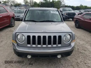 2017 Jeep Patriot High Altitude z VIN 1C4NJPFA4HD160978, wystawiony jako Copart lot #53547045 z przebiegiem 127 297 mil mil oraz Szkoda całkowita • Salvage title. Historia ofert i sprzedaży dostępna na DreamBid. Obrazek 5.