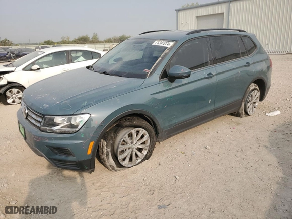 2019 Volkswagen Tiguan S with VIN 3VV1B7AX2KM132021, listed as a Copart auction lot 71241274 with 70,950 mi miles and Salvage Title. Bid and sale history available at carsss.com. Image 1.