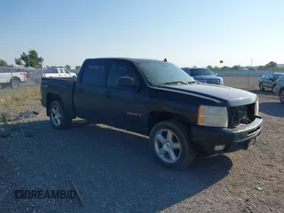 2008 Chevrolet Silverado 1500 LTZ with VIN 2GCFK13Y981340145, listed as a IAAI auction lot 40257243 with 1 mi miles. Bid and sale history available at carsss.com. Image 1.