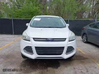2013 Ford Escape SE with VIN 1FMCU0GX7DUB24877, listed as a IAAI auction lot 42038426 with 126,207 mi miles. Bid and sale history available at carsss.com. Image 6.