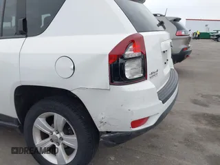 2015 Jeep Compass High Altitude Edition with VIN 1C4NJDEB6FD357687, listed as a IAAI auction lot 41995472 with 91,780 mi miles. Bid and sale history available at carsss.com. Image 6.