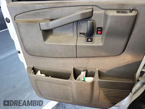 2021 Chevrolet Express Cargo with VIN 1GCWGAFP7M1312641, listed as a IAAI auction lot 42672824 with 78,836 mi miles and . Bid and sale history available at DreamBid. Image 6.